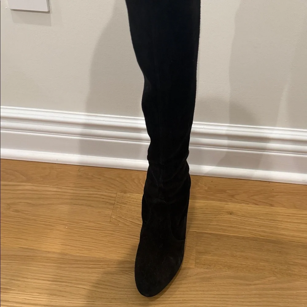 Stuart Weitzman sophisticated black